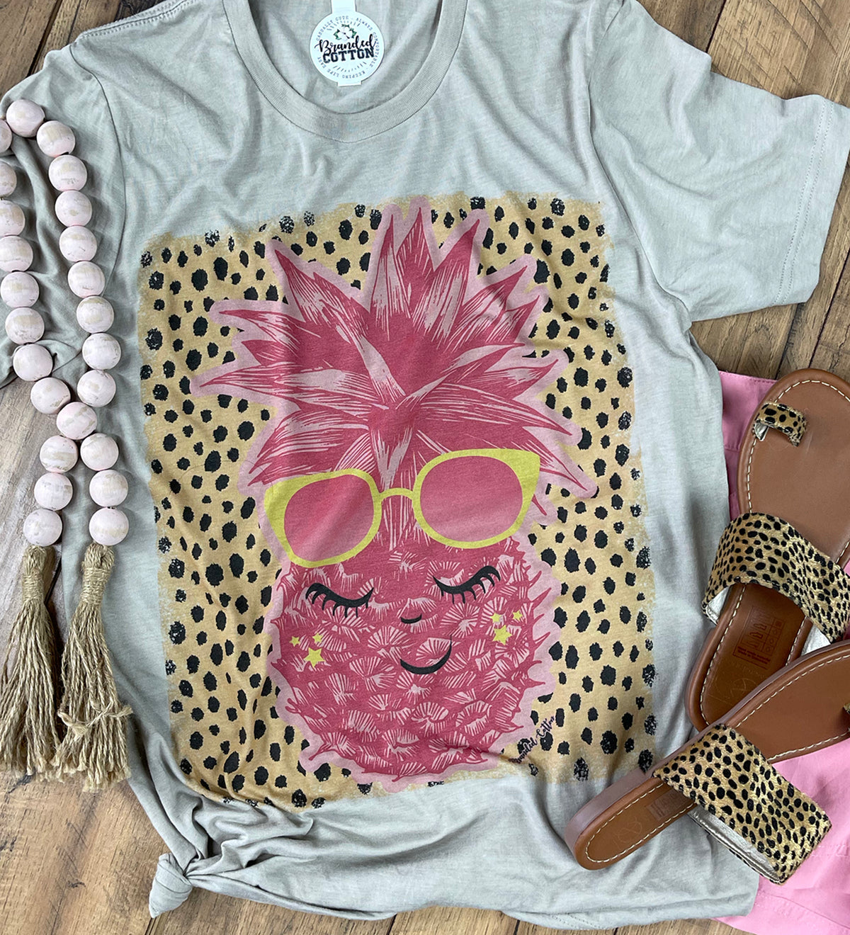 Sittin' Pretty Pineapple